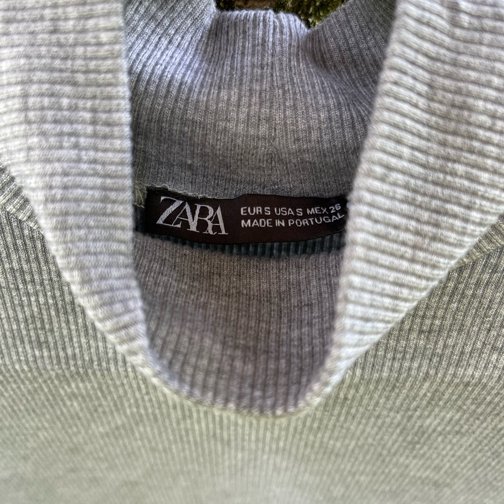 Zara Ribbed Mock Neck Top - Picture 2 of 2